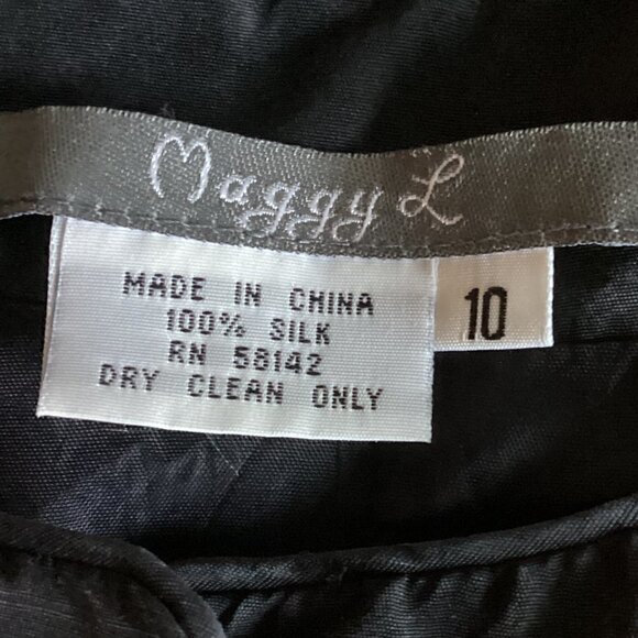 Maggy L Silk Embroidered Flower Button-Up Lady Jacket Sz 10 Black #110L - Picture 7 of 7